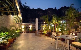 Le Fort Homestay